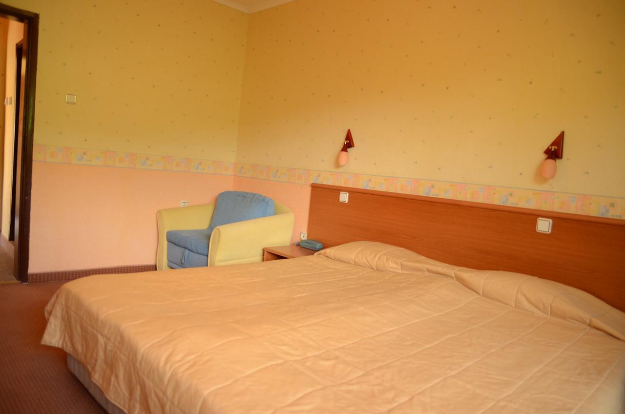Park Hotel Ribaritsa Kültér fotó